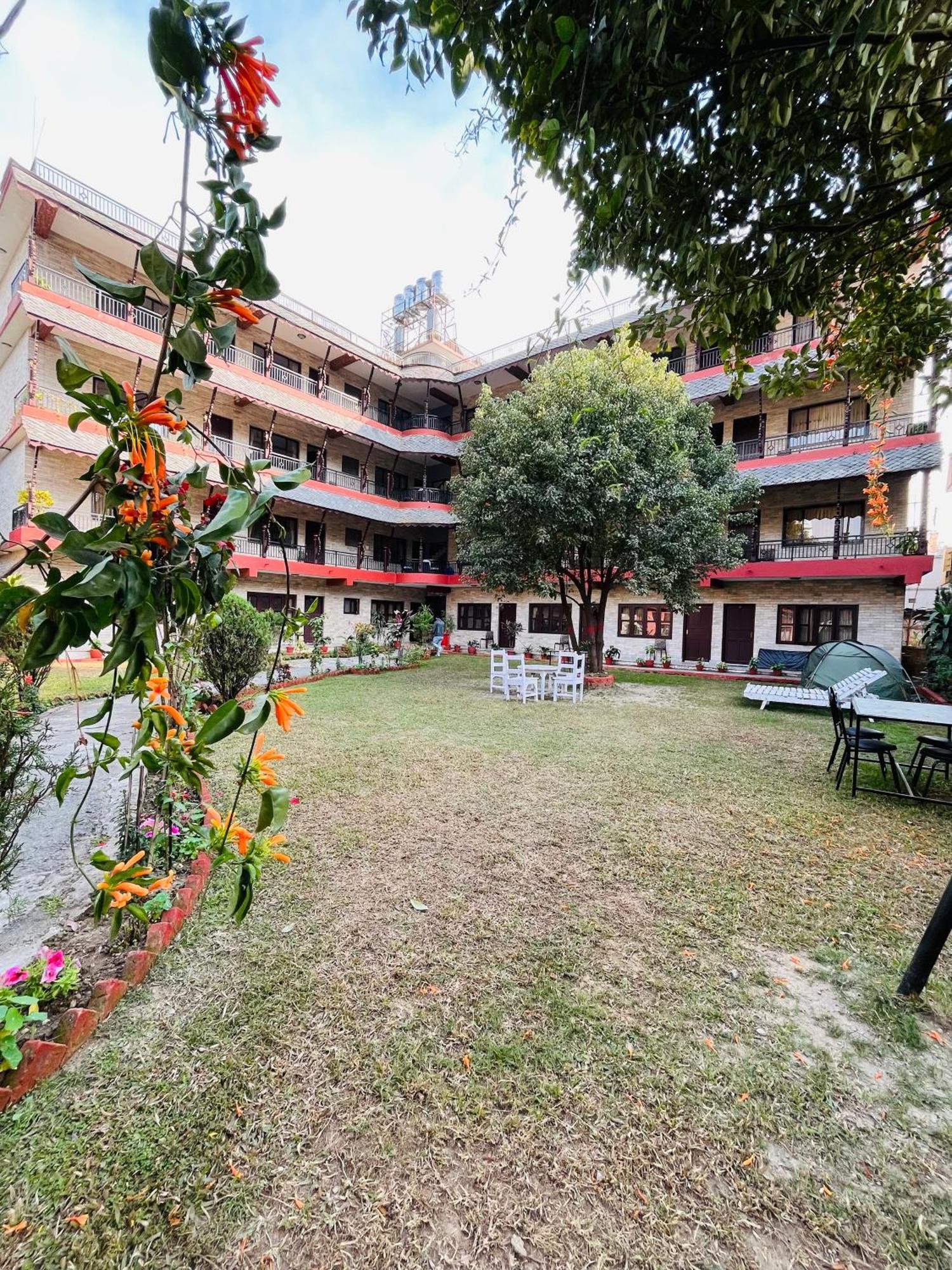 Butterfly Lodge Pokhara Exterior photo